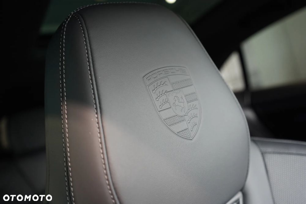 Porsche Macan Turbo 100kWh - 31