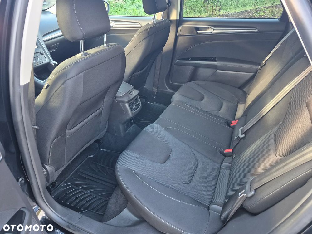 Ford Mondeo - 10