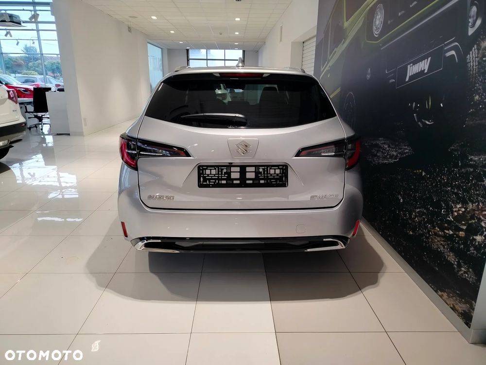 Suzuki Swace 1.8 Hybrid Premium Plus CVT - 5