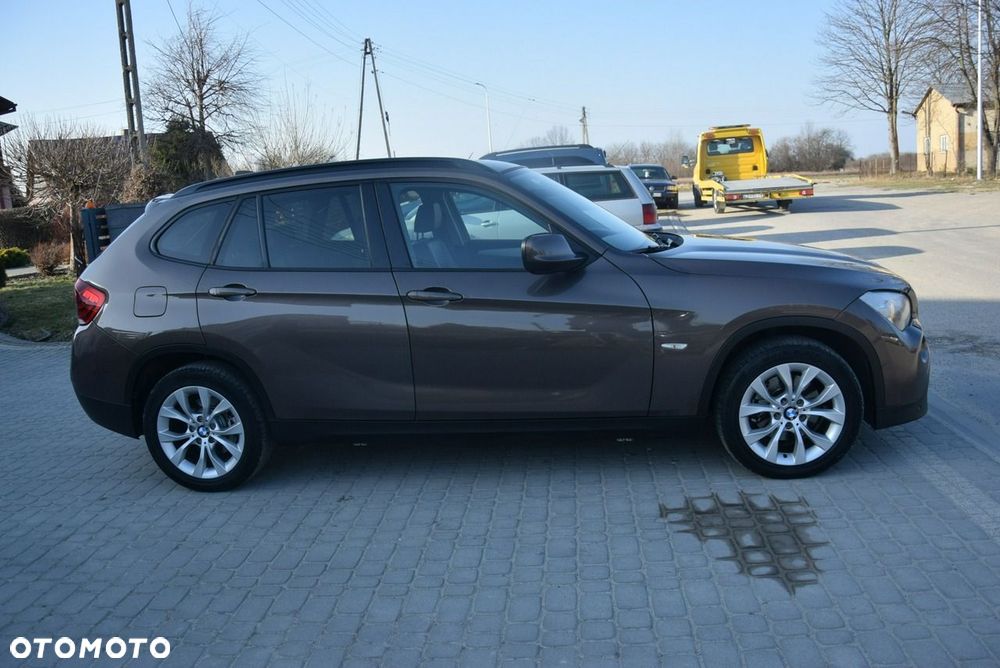 BMW X1 xDrive20d - 11