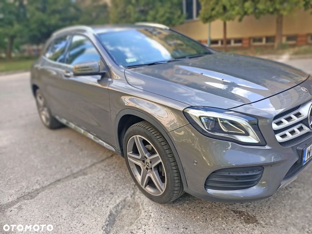 Mercedes-Benz GLA 200 7G-DCT AMG Line - 2