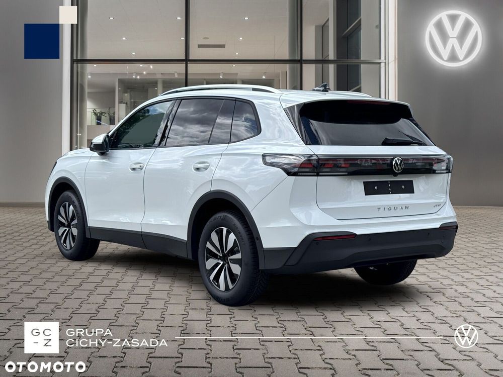 Volkswagen Tiguan - 4