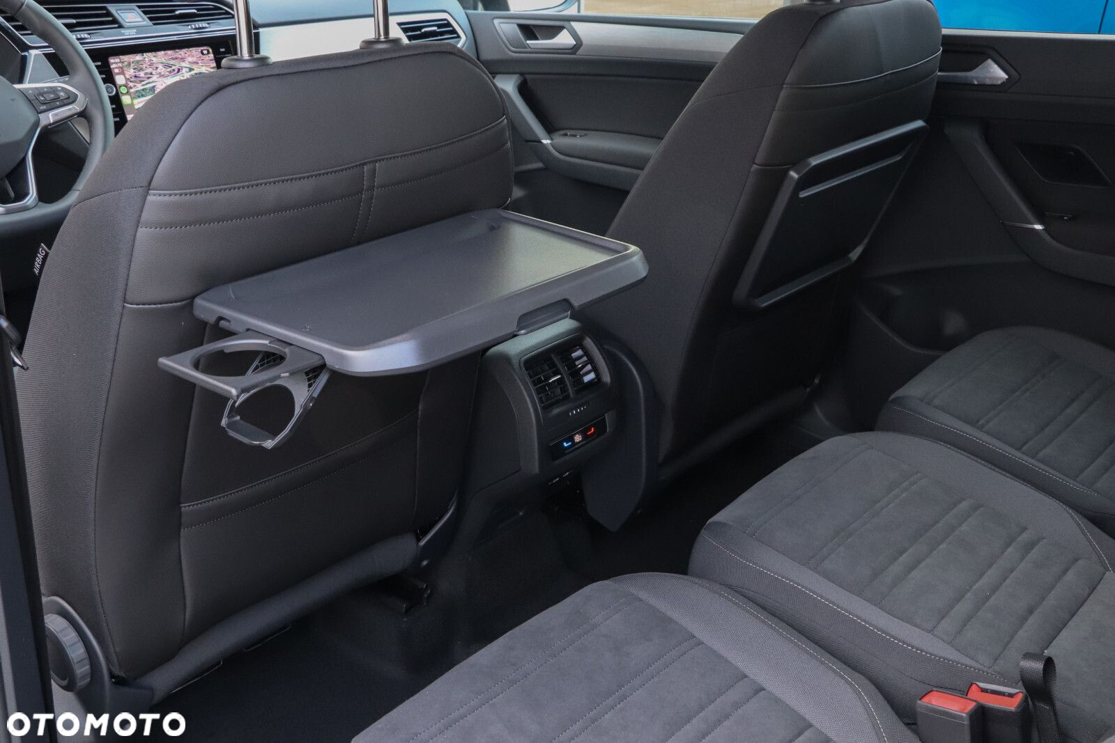 Volkswagen Touran - 16