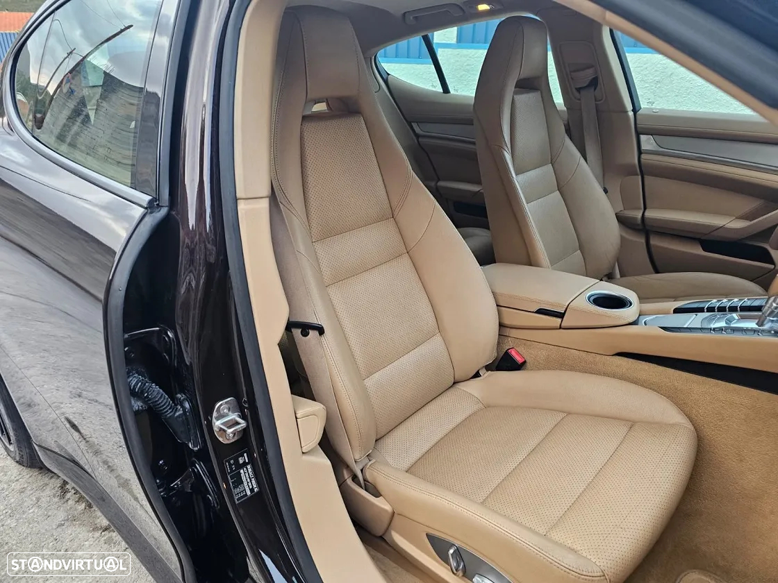 Porsche Panamera Platinum Edition - 13