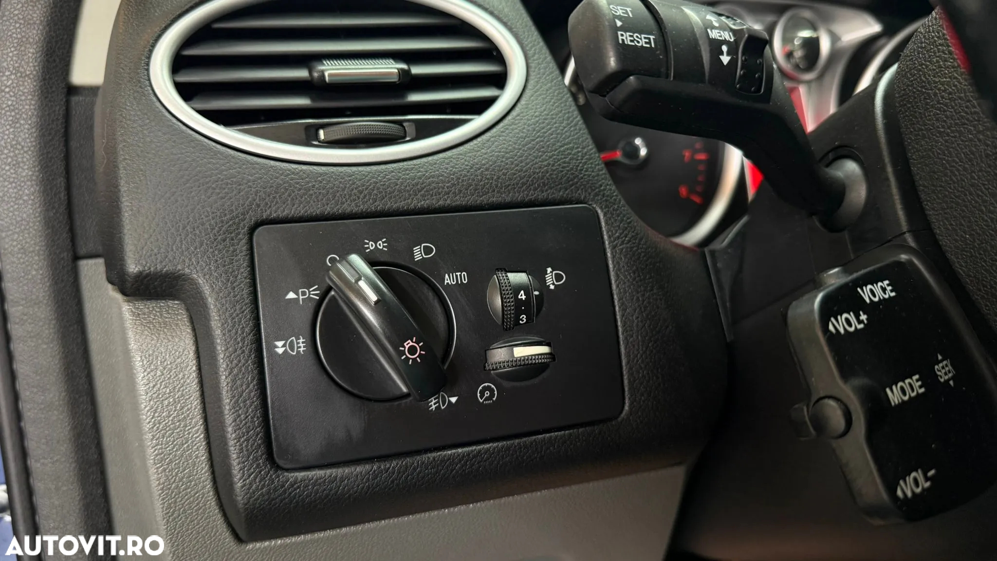Ford Focus - 18