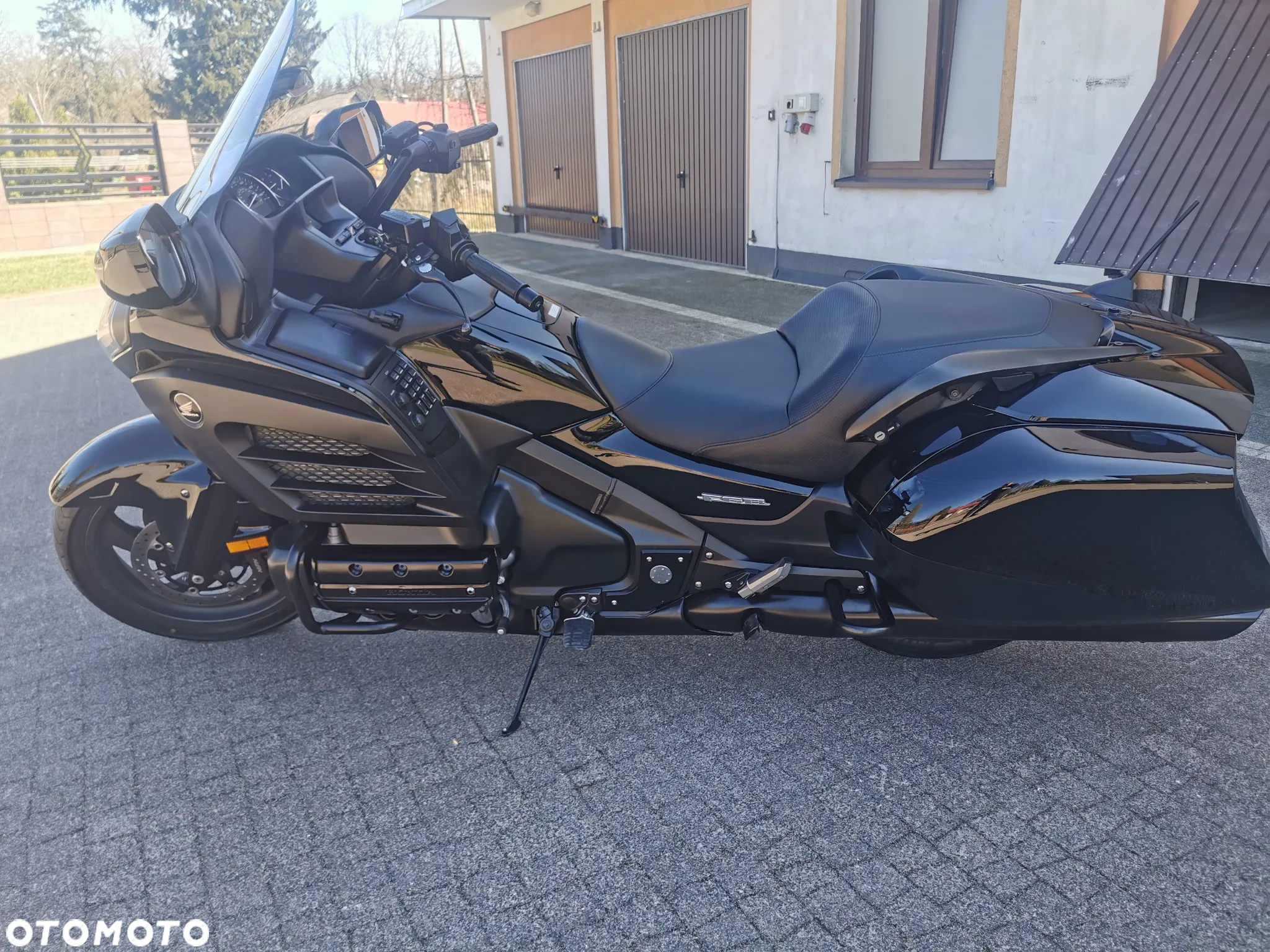 Honda GL - 10