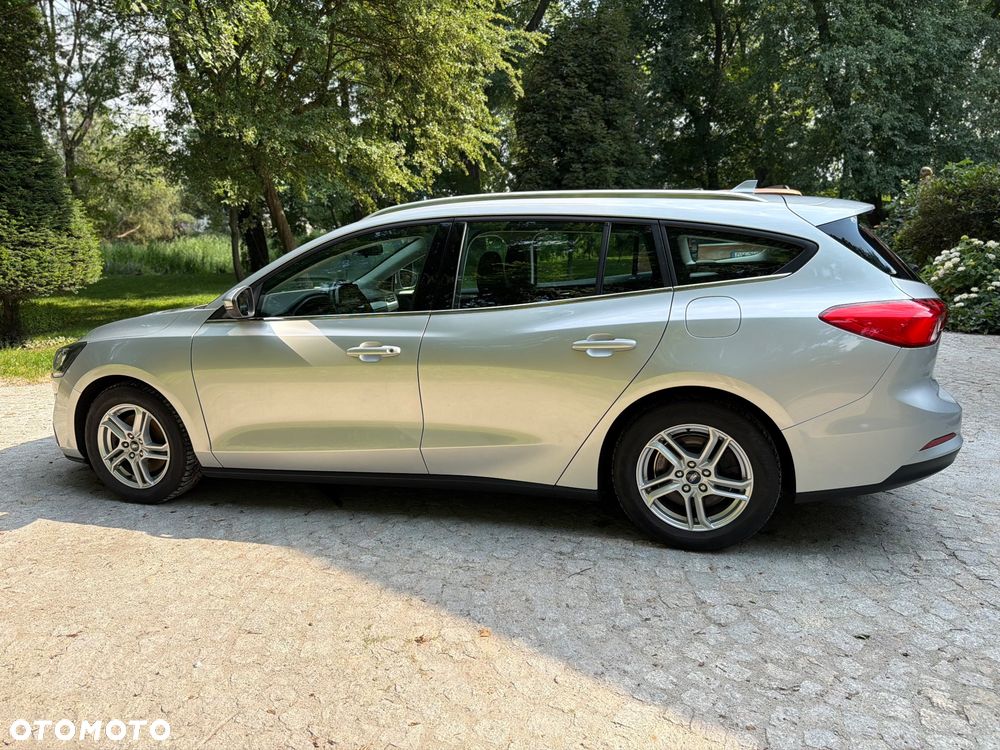 Ford Focus 1.0 EcoBoost Trend Edition - 10