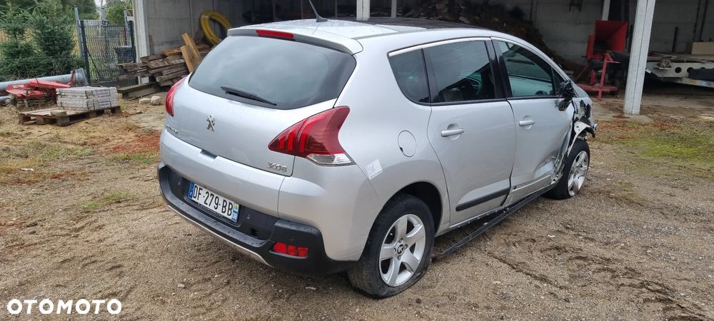 Peugeot 3008 HDi 115 Active - 4