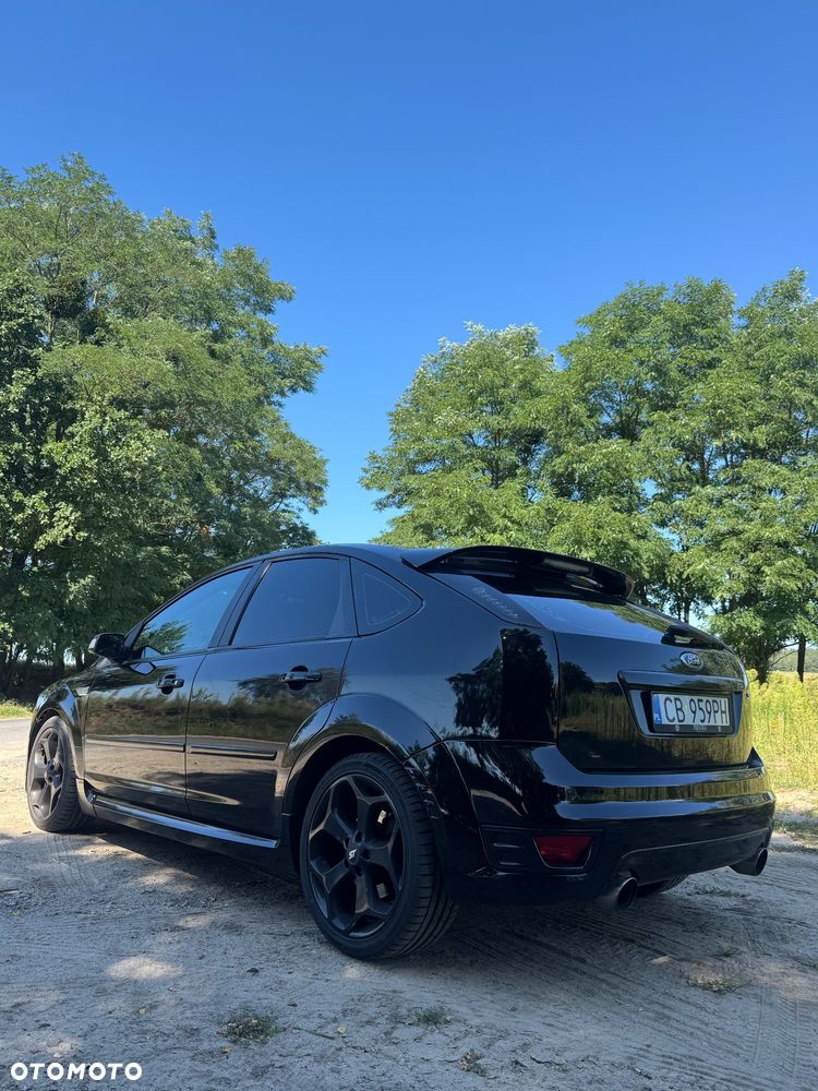 Ford Focus ST - 15