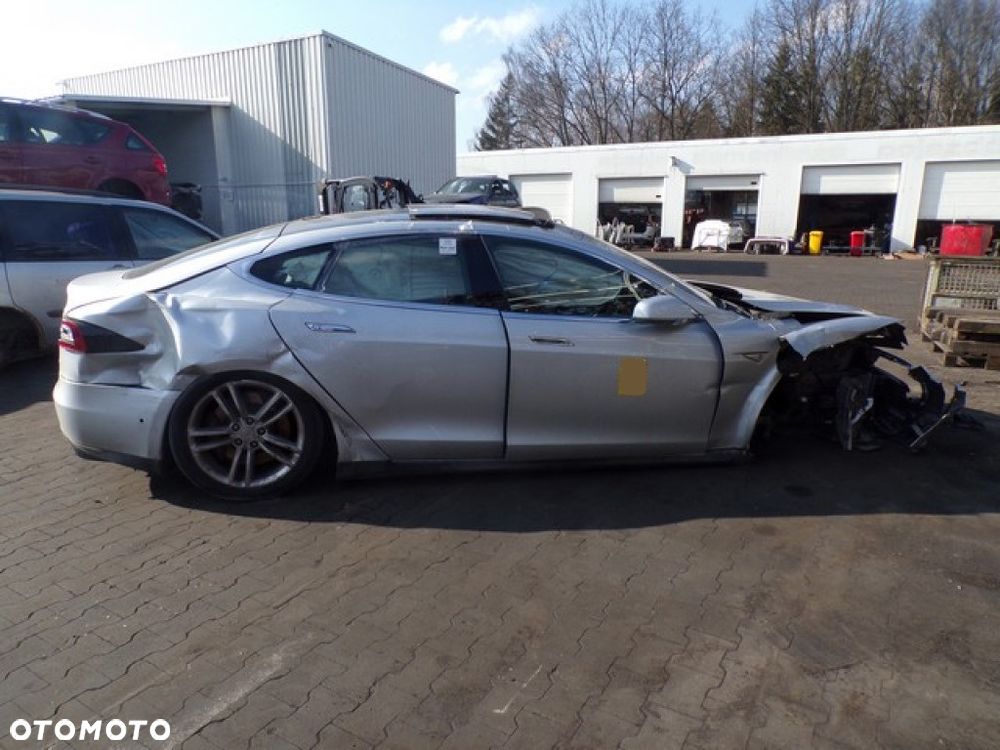 Części- Tesla Model S 90 kWh 422 KM LIFT 16R - 4