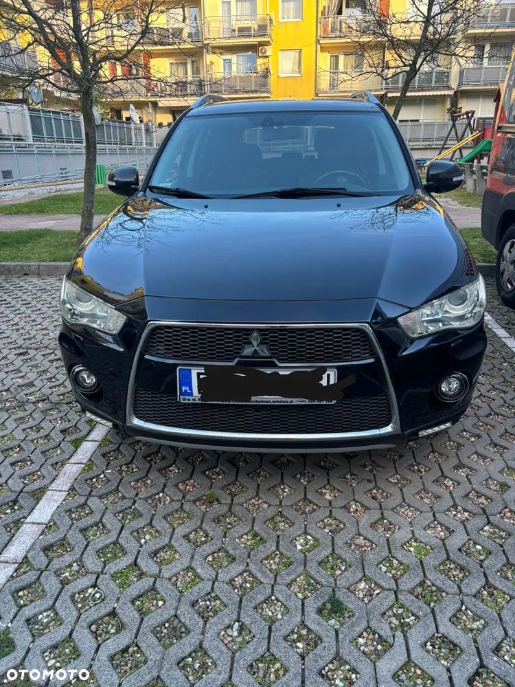 Mitsubishi Outlander - 9