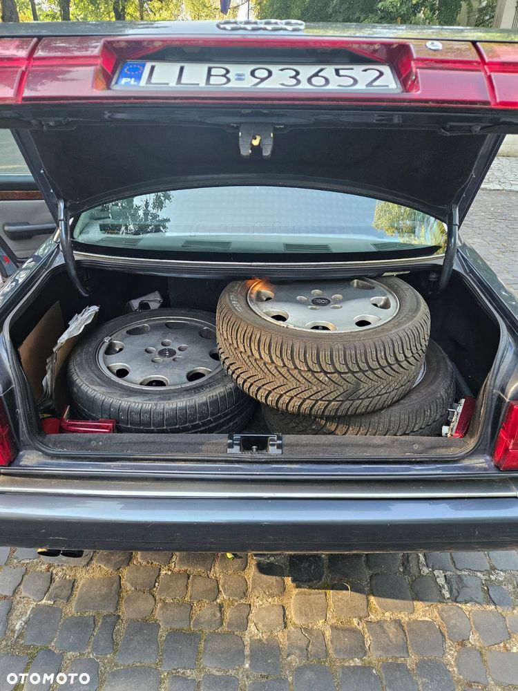 Audi V8 - 13