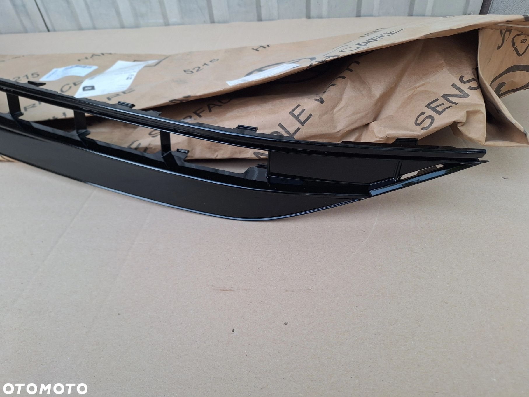 VW TIGUAN II LIFT 20- IDEAŁ! ORYGINAŁ NOWA KRATKA ŚRODKOWA W ZDERZAK PRZÓD 5NA853677N WYSYŁKA 24H - 8
