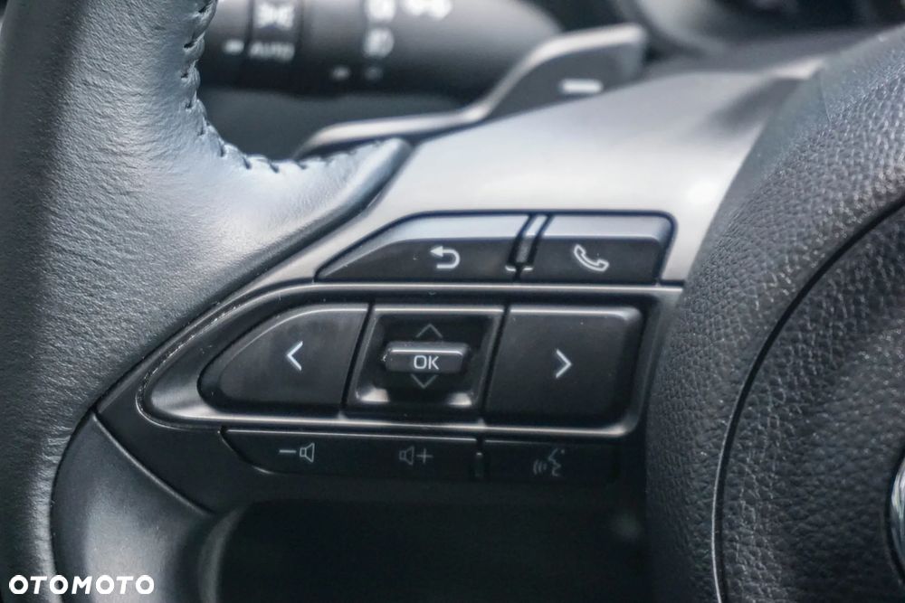 Toyota Aygo X 1.0 VVT-i Executive CVT - 12
