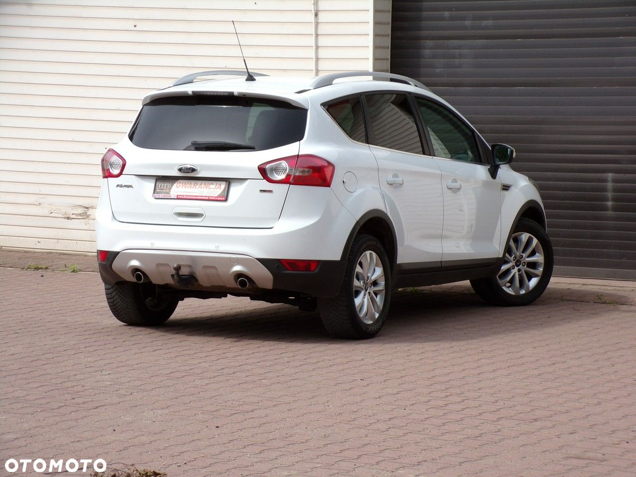 Ford Kuga - 12