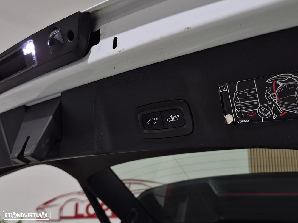 Volvo XC 40 1.5 T3 Tech Edition - 50