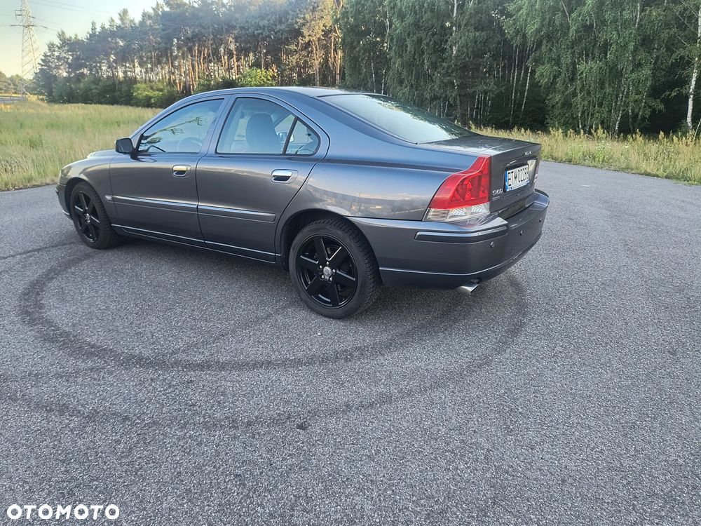 Volvo S60 2.5T AWD Edition - 6