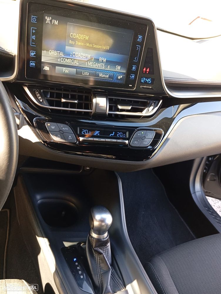 Toyota C-HR 1.8 Hybrid Comfort - 17