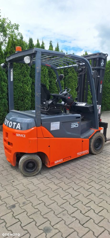 Toyota 8FBMT30 - 1