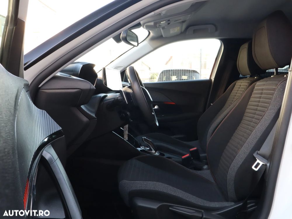 Peugeot 2008 PureTech 130 EAT8 Allure Pack - 14