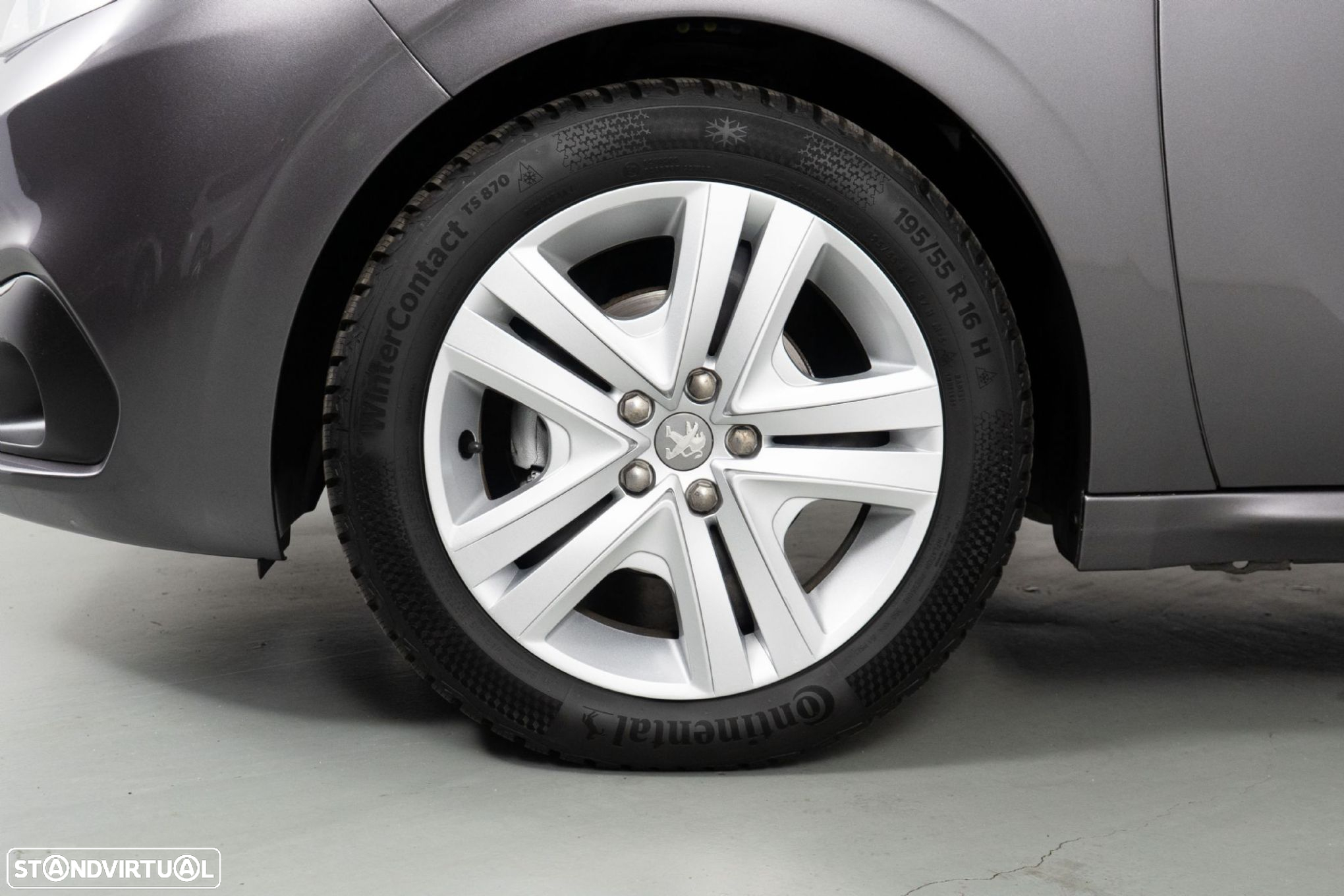 Peugeot 208 1.2 PureTech Allure - 17
