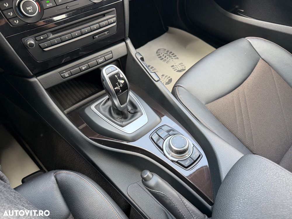 BMW X1 sDrive18d Aut. xLine - 16