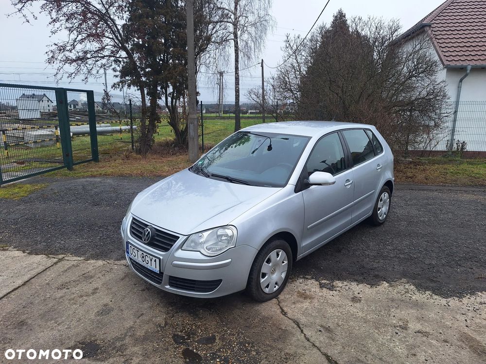 Volkswagen Polo 1.4 16V Trendline - 1