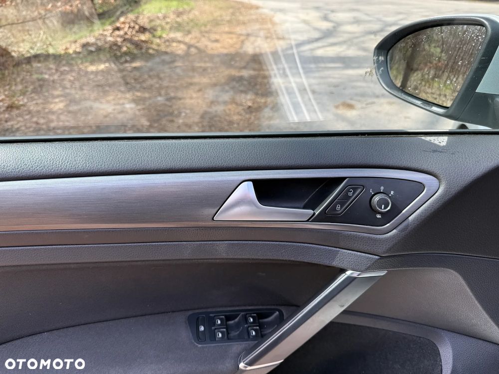 Volkswagen Golf 2.0 TDI (BlueMotion Technology) Comfortline - 34