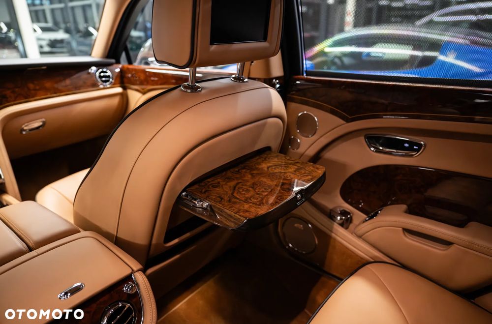 Bentley Mulsanne - 23