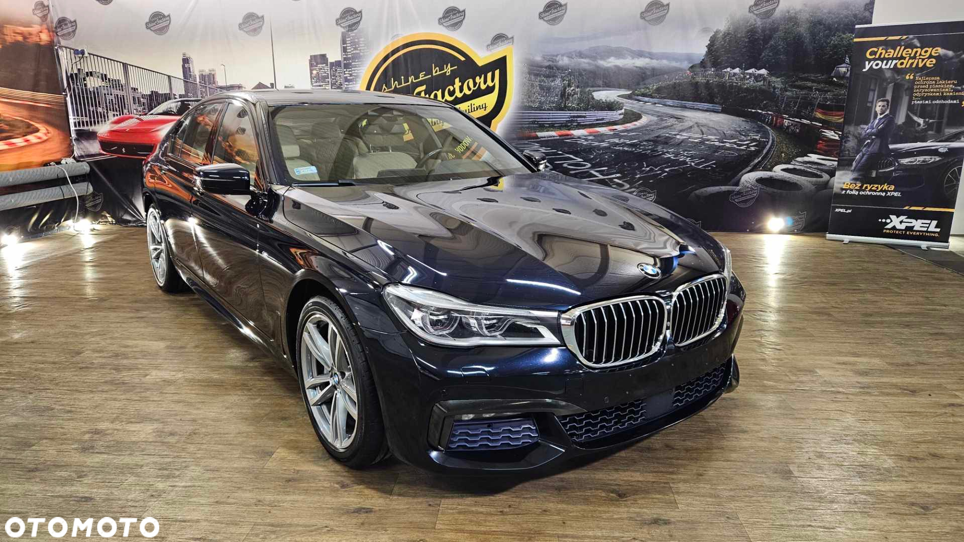 BMW Seria 7 740d xDrive - 14