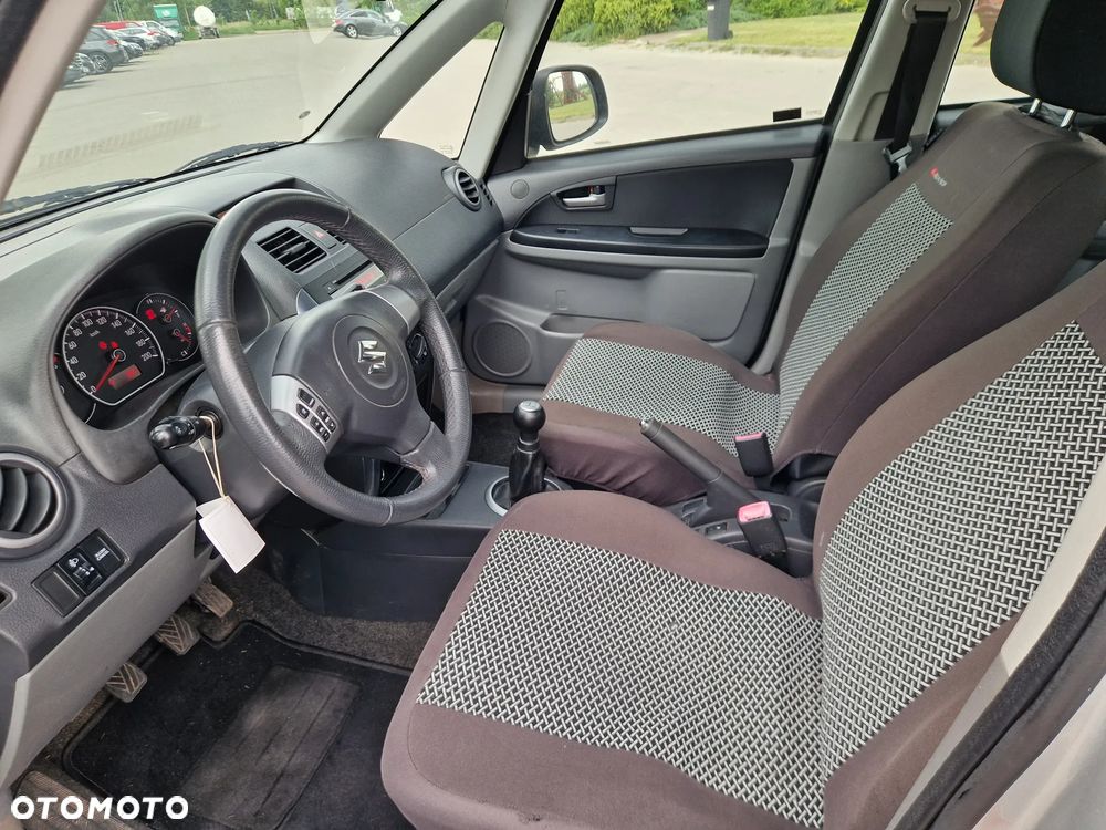 Suzuki SX4 - 13