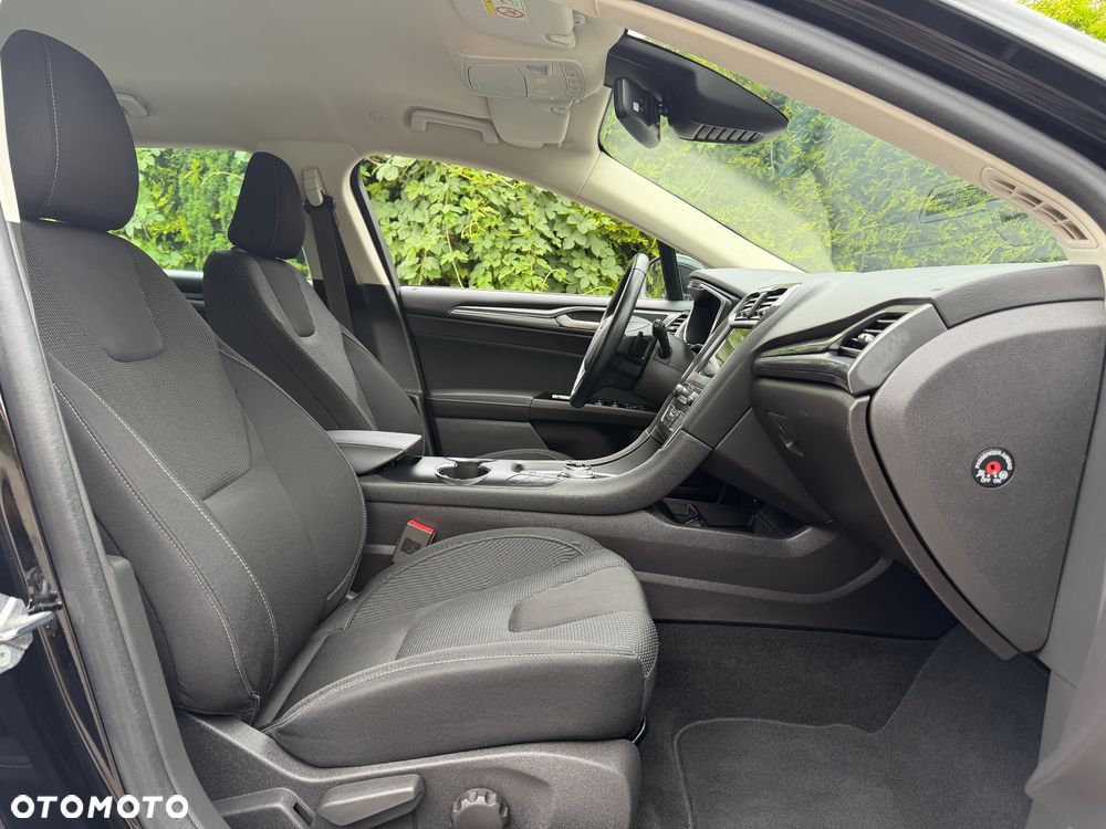 Ford Mondeo 2.0 EcoBlue Titanium - 35