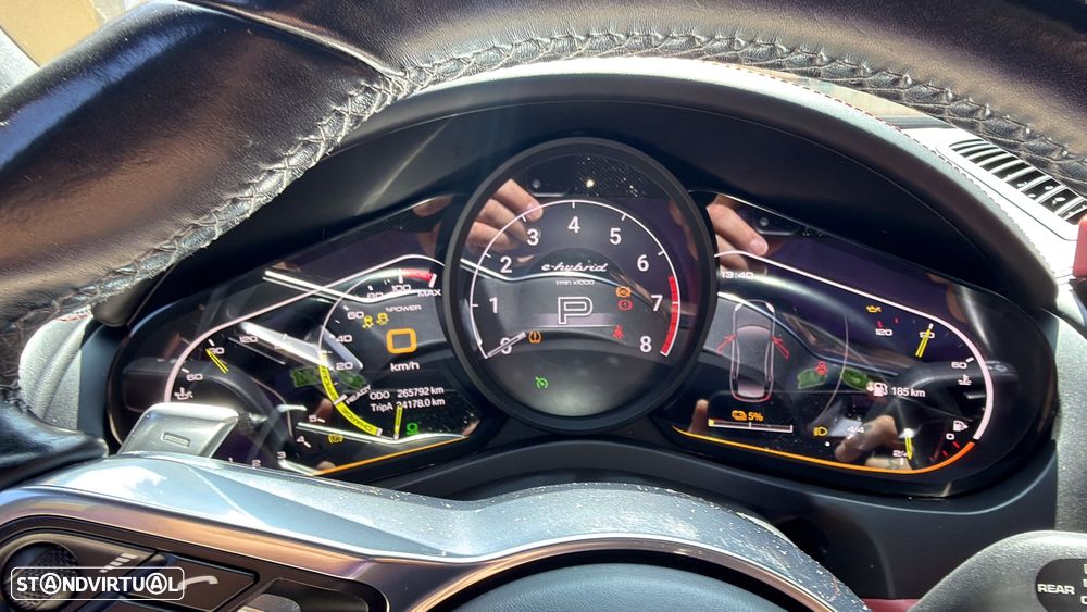 Porsche Cayenne S - 14