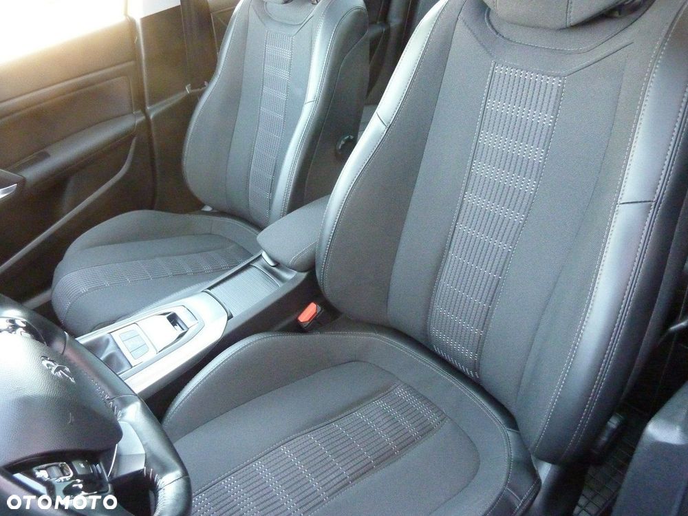Peugeot 308 - 13