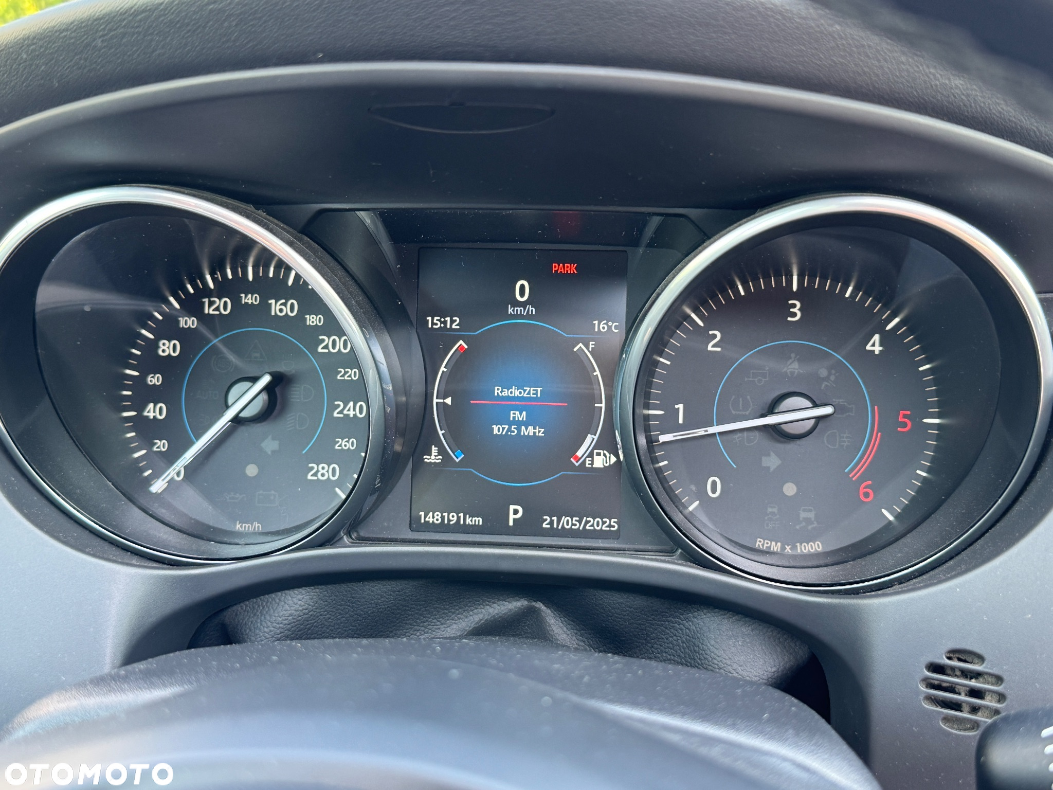 Jaguar F-Pace 20d AWD Portfolio - 8