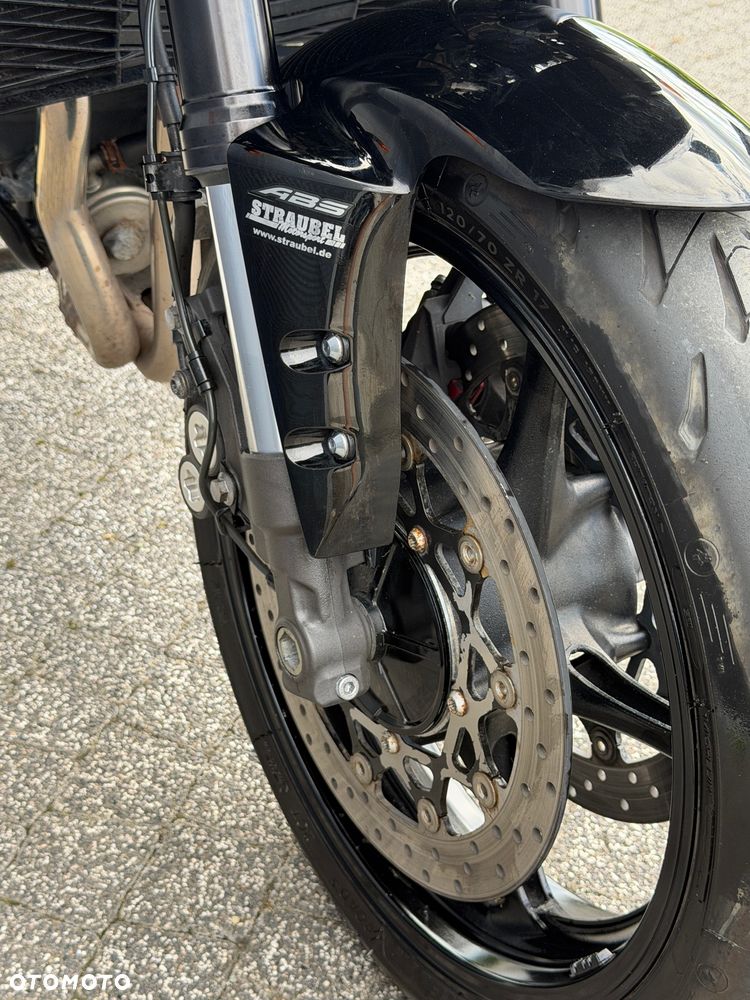 Yamaha FZ - 12