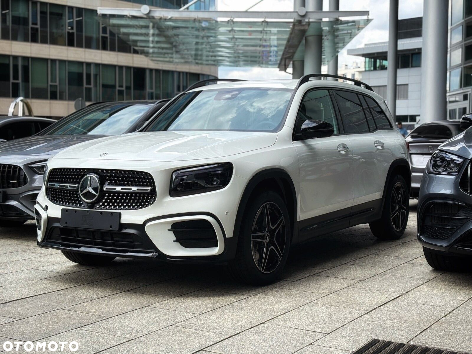 Mercedes-Benz GLB - 3