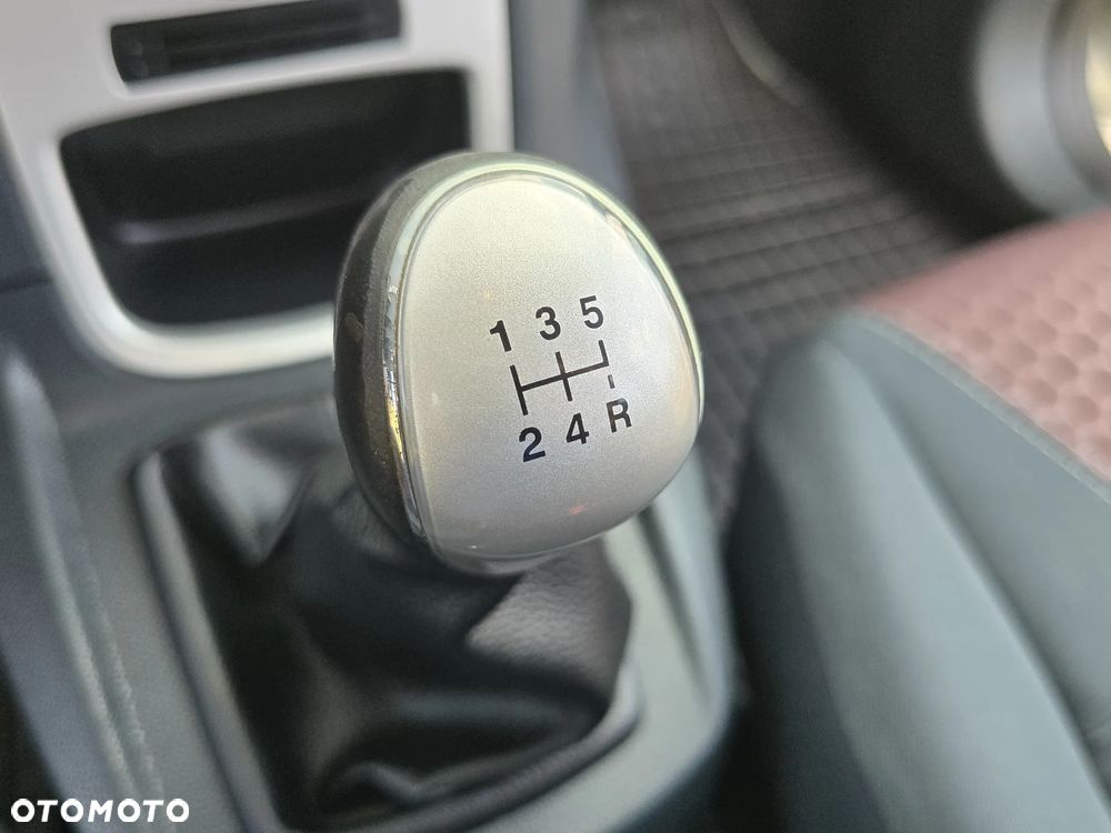 Ford Fiesta 1.4 Titanium - 19