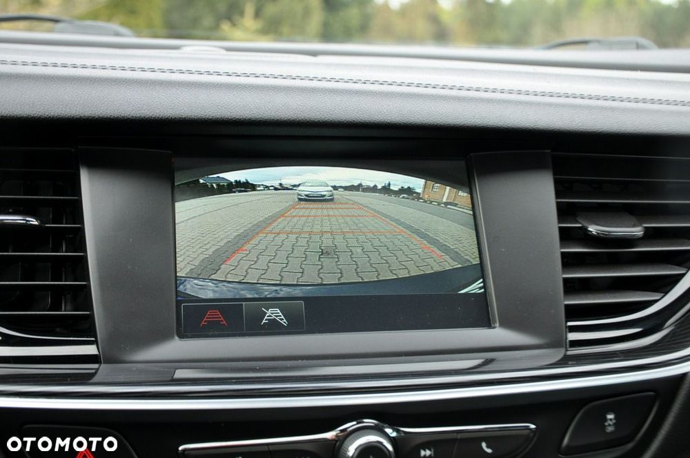 Opel Insignia - 32