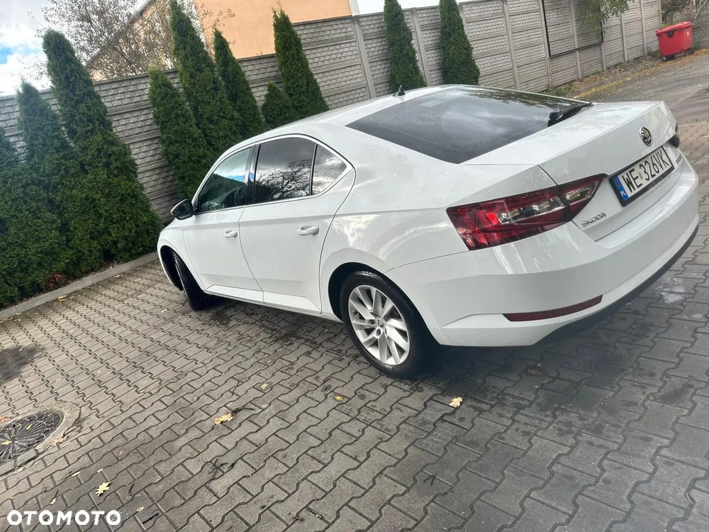 Skoda Superb 1.5 TSI ACT Ambition DSG - 2