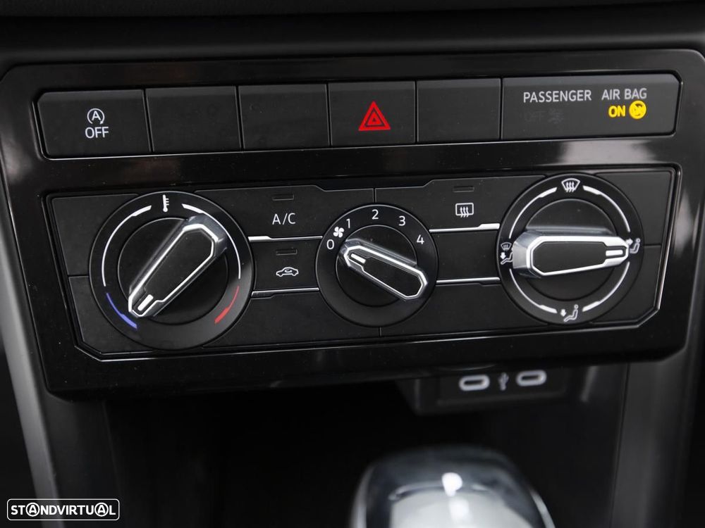 VW T-Cross 1.0 TSI Life DSG - 19