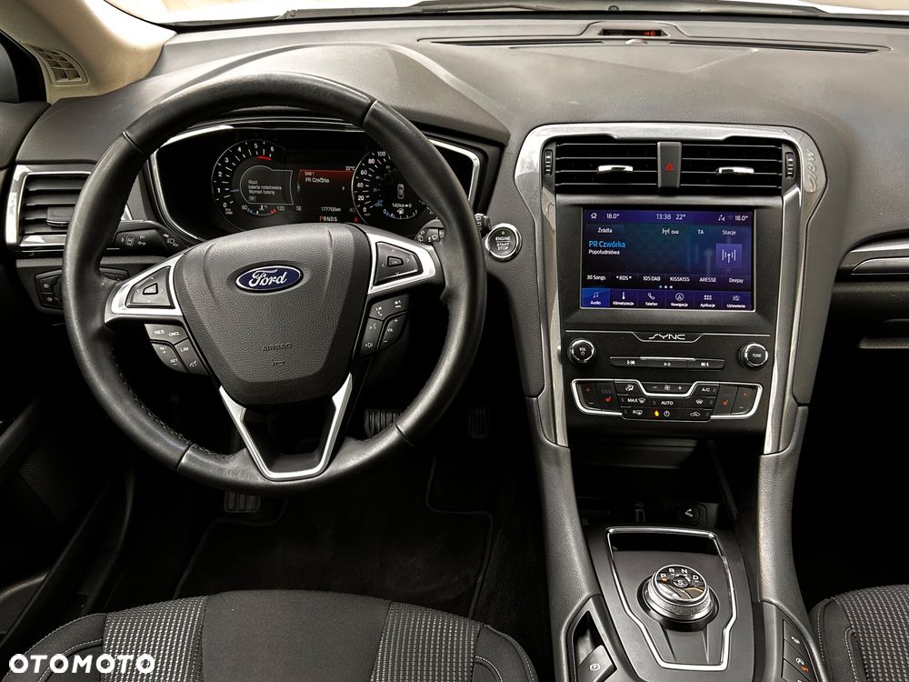 Ford Mondeo 2.0 EcoBlue Titanium - 23