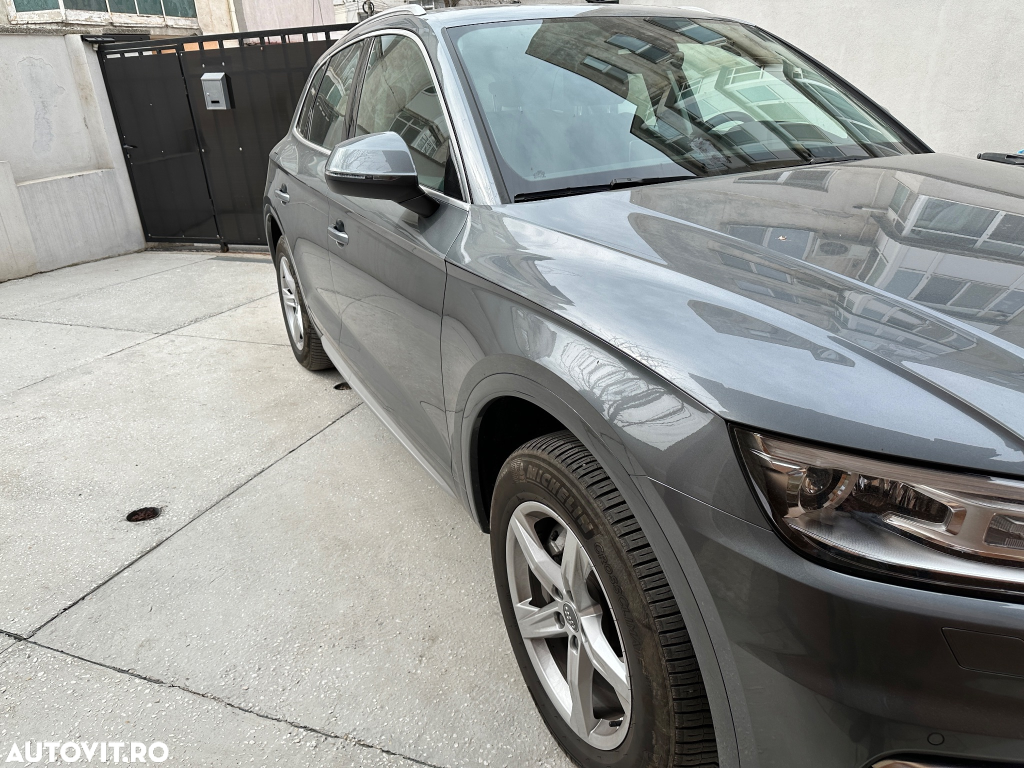 Audi Q5 2.0 40 TDI quattro S tronic Design - 11
