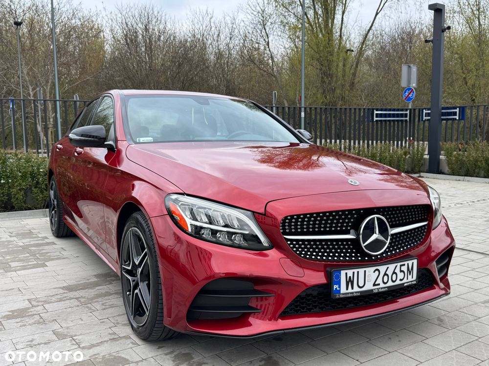 Mercedes-Benz Klasa C 300 4Matic 9G-TRONIC AMG Line - 1