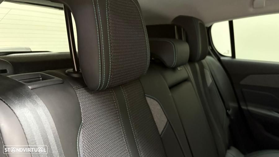 Peugeot 308 1.2 PureTech Allure Pack EAT8 - 28