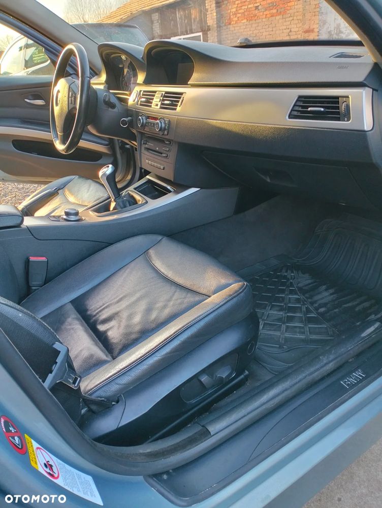 BMW Seria 3 320d - 10