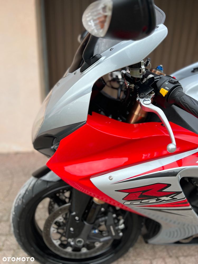 Suzuki GSX-R - 22