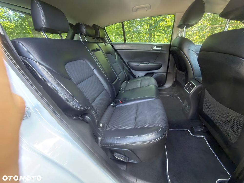 Kia Sportage 1.6 GDI 2WD DREAM-TEAM EDITION - 12