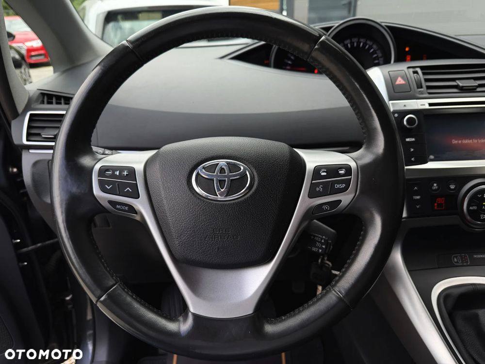 Toyota Verso 1.8 Prestige EU5 7os - 26