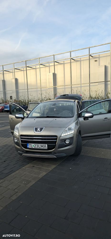 Peugeot 3008 Hybrid4 - 3